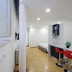 Trevi - Barberini Апартаменты *