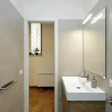 Trevi - Barberini Apartment
